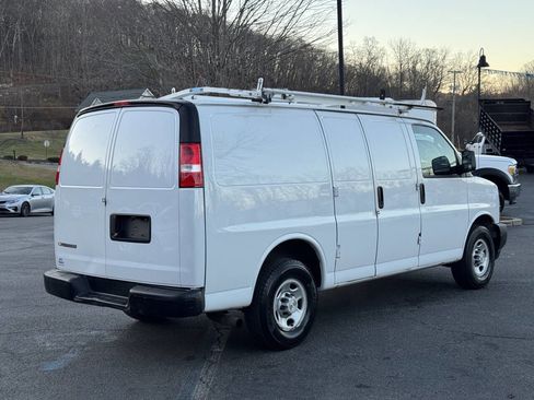 Used 2019 Chevrolet Express 2500 image 11