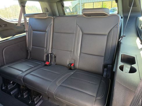 Certified 2023 GMC Yukon XL SLT image 11