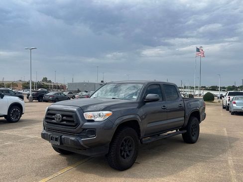 Used 2023 Toyota Tacoma SR w/ SR Convenience Package RWD image 10