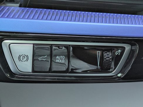 New 2025 Cadillac Optiq Sport 2 w/ LPO, ONYX Package image 25