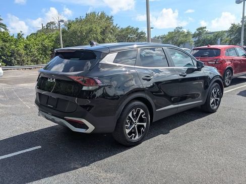Used 2024 Kia Sportage EX FWD image 7