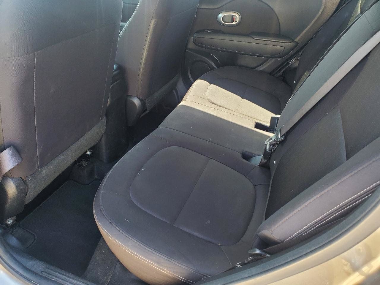 Used 2019 Kia Soul FWD image 11
