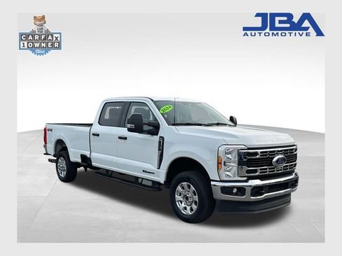 Used 2024 Ford F350 XLT image 1