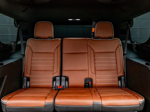 Used 2024 GMC Yukon Denali Ultimate image 36