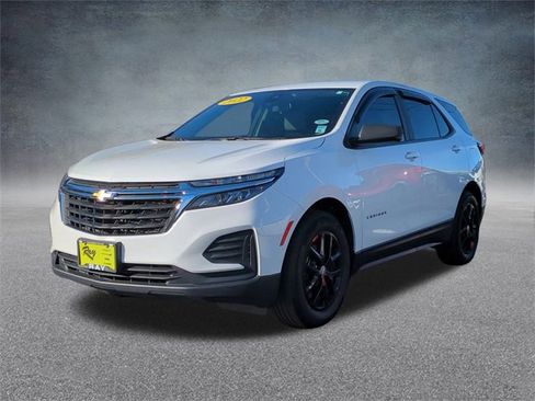 Used 2022 Chevrolet Equinox LS image 5