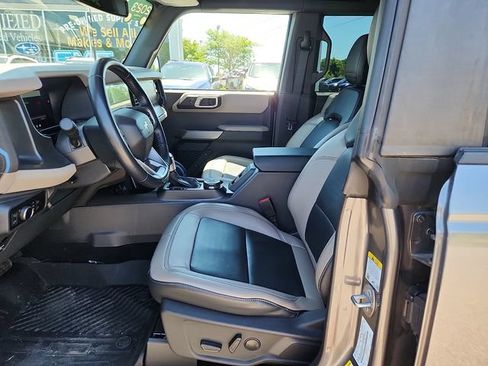 Used 2023 Ford Bronco Wildtrak AWD/4WD image 13