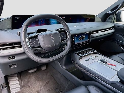 New 2027 Lincoln Navigator Reserve w/ Jet Appearance Package AWD/4WD image 9