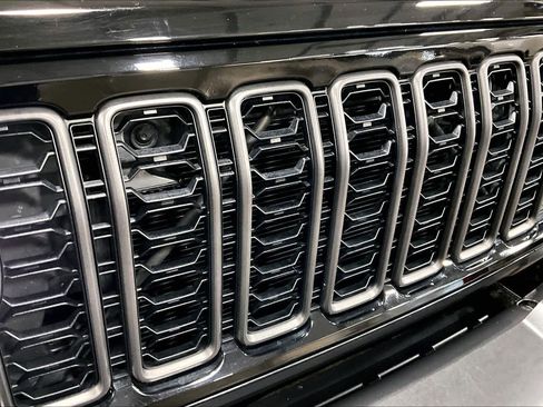 Used 2024 Jeep Wrangler Unlimited Rubicon image 27