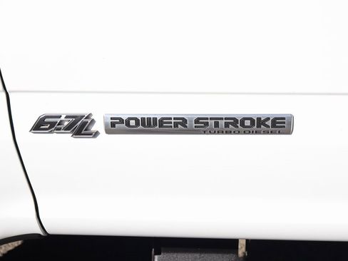 Used 2022 Ford F250 XLT w/ Black Appearance Package image 55