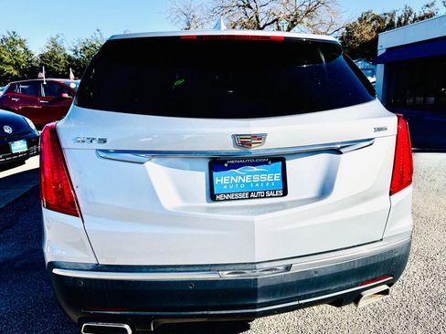 Used 2017 Cadillac XT5 Luxury image 34