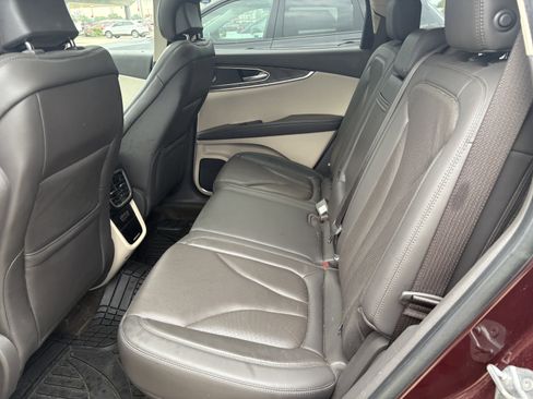 Used 2019 Lincoln Nautilus Reserve AWD/4WD image 8