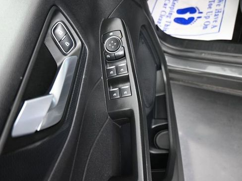 Used 2025 Ford Escape ST-Line image 11