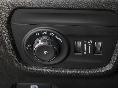 Used 2021 Jeep Grand Cherokee L Limited image 27