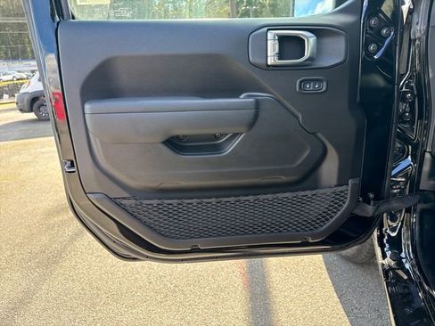 New 2026 Jeep Wrangler Unlimited Sport AWD/4WD image 15