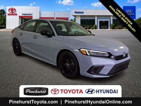 Used 2022 Honda Civic Sport image 1
