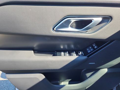 New 2026 Land Rover Range Rover Velar S image 24