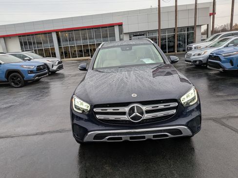 Used 2022 Mercedes-Benz GLC 300 4MATIC image 3