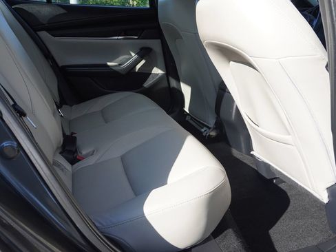 Used 2024 MAZDA MAZDA3 s FWD image 31