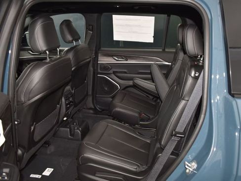 New 2026 Jeep Grand Cherokee L Limited image 31