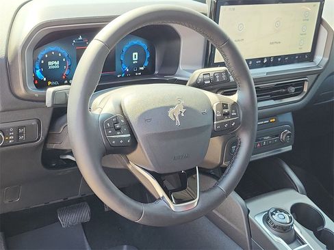 New 2025 Ford Bronco Sport Outer Banks image 11