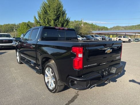 Used 2025 Chevrolet Silverado 1500 High Country w/ Technology Package AWD/4WD image 4