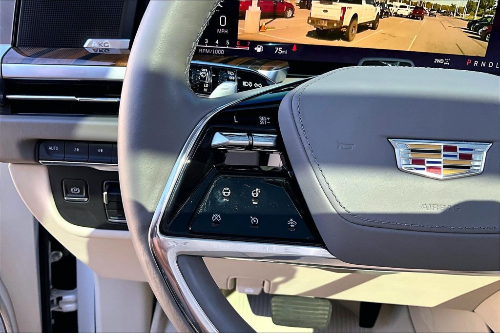 Certified 2025 Cadillac Escalade Premium Luxury Platinum w/ LPO, Floor Liner Package AWD/4WD image 20