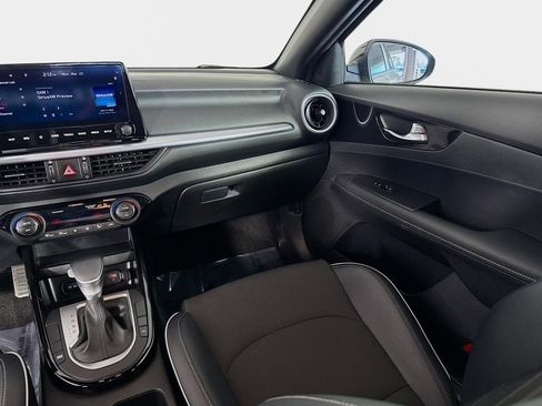 Certified 2023 Kia Forte GT-Line w/ GT-Line Technology Package FWD image 23