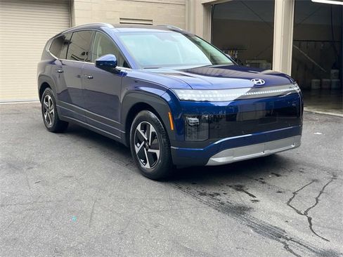 New 2026 Hyundai Ioniq 9 SE image 2