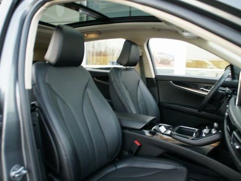 Used 2023 Lincoln Nautilus Reserve w/ Equipment Group 201A image 40