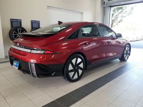 Used 2024 Hyundai Ioniq 6 SE RWD image 18