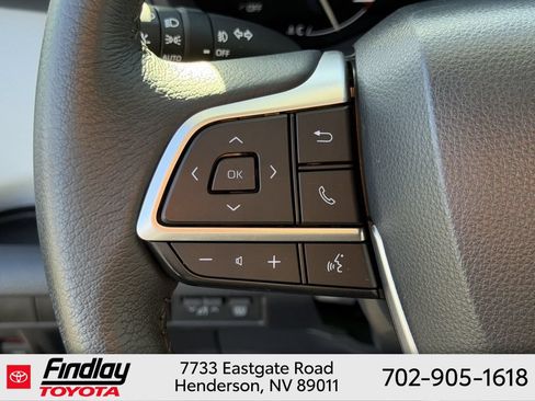 Certified 2026 Toyota Sienna XLE FWD image 23