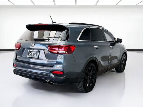 Used 2020 Kia Sorento S FWD image 4