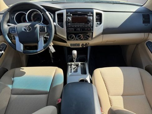 Used 2012 Toyota Tacoma 2WD Double Cab w/ SR5 Pkg image 12