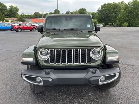 Used 2024 Jeep Wrangler Unlimited Sahara AWD/4WD image 2