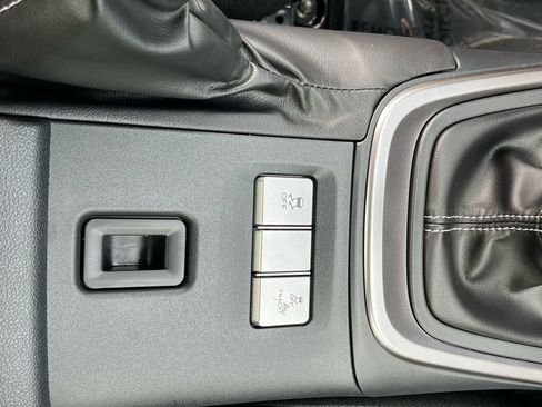Certified 2026 Toyota GR86 w/ ALL Weather Mat Package (TMS) RWD image 31