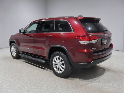 Certified 2022 Jeep Grand Cherokee Laredo X AWD/4WD image 5