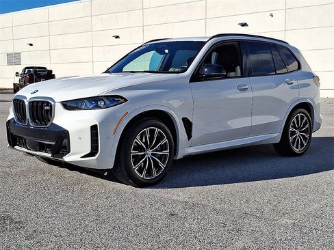 Used 2025 BMW X5 M60i image 6