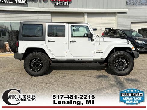 Used 2014 Jeep Wrangler Unlimited Sahara w/ Dual Top Group image 9