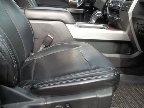 Used 2017 Ford F150 Lariat AWD/4WD image 10