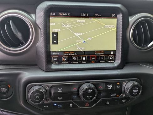 Used 2023 Jeep Wrangler Unlimited Rubicon 4xe AWD/4WD image 32