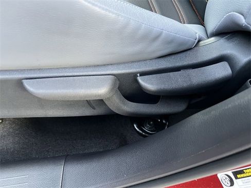 Used 2023 Nissan Kicks SR w/ SR Premium Package image 10