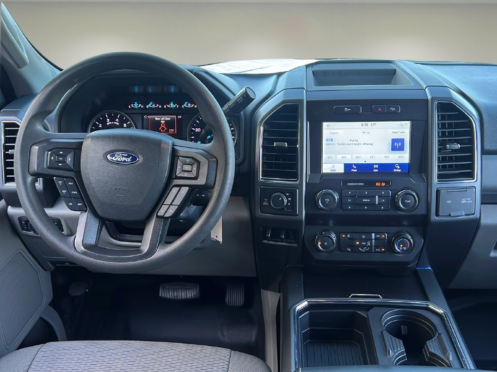 Used 2022 Ford F250 XLT w/ Black Appearance Package AWD/4WD image 13