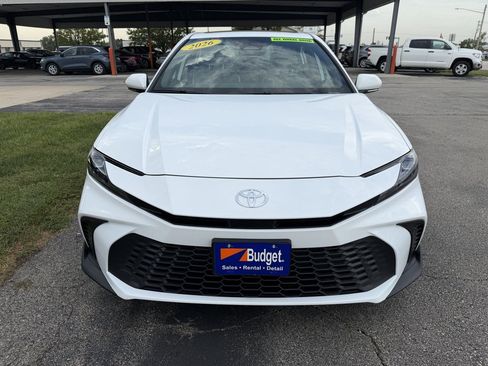 Used 2026 Toyota Camry SE w/ Multimedia Upgrade Package AWD/4WD image 8