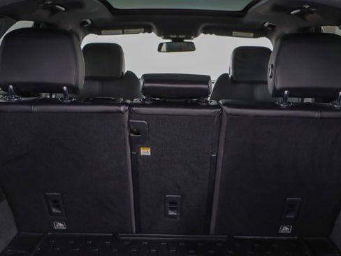 Used 2018 Jaguar F-PACE R-Sport image 29