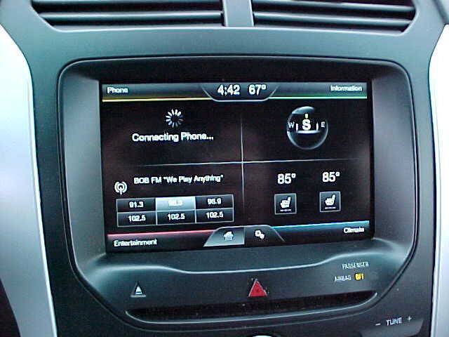 Used 2014 Ford Explorer XLT w/ Equipment Group 202A AWD/4WD image 26