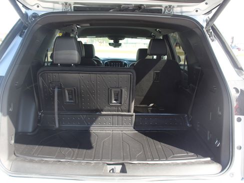 Used 2022 Chevrolet Traverse Premier w/ LPO, Floor Liner Package image 22
