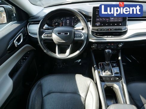 Used 2022 Jeep Compass Limited image 16