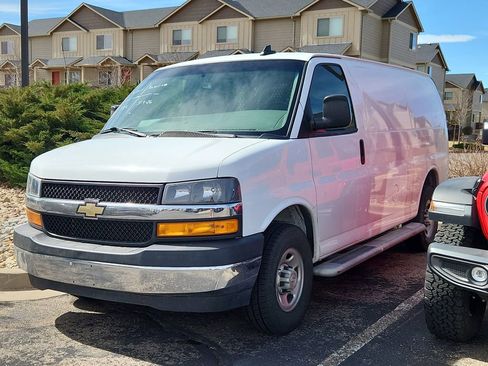 Used 2021 Chevrolet Express 2500 w/ Driver Convenience Package image 3