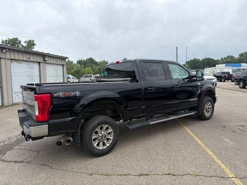 Used 2019 Ford F250 XLT w/ XLT Premium Package AWD/4WD image 4