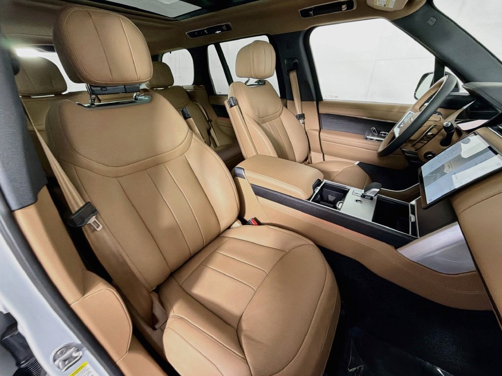 Used 2026 Land Rover Range Rover SE AWD/4WD image 30